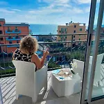 La Casa Di Giuly, Vista Mare, Parcheggio Privato. * Pietra Ligure