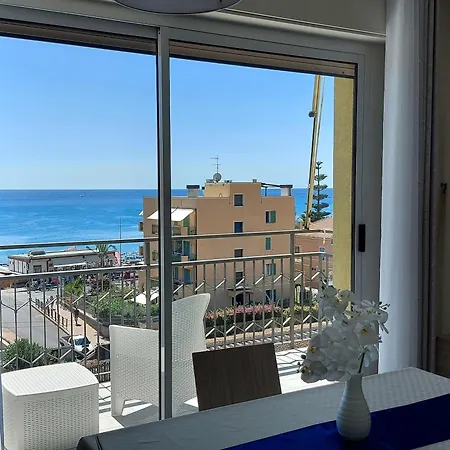 La Casa Di Giuly Vista Mare Parcheggio Privato *