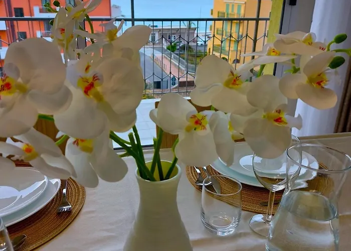 Lägenhet La Casa Di Giuly, Vista Mare, Parcheggio Privato. Pietra Ligure