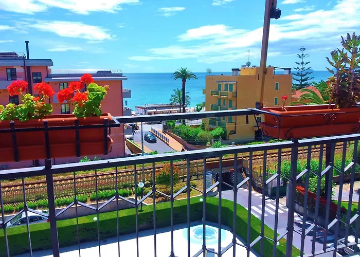 Lejlighed La Casa Di Giuly, Vista Mare, Parcheggio Privato.